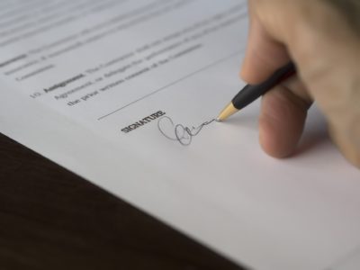 steps follow after offer to purchase a home: Signature du contrat
